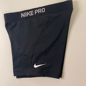 NIKE PRO WORKOUT SHORTS